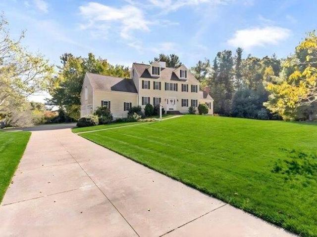 House for sale in Paper Mill Village, Bridgewater