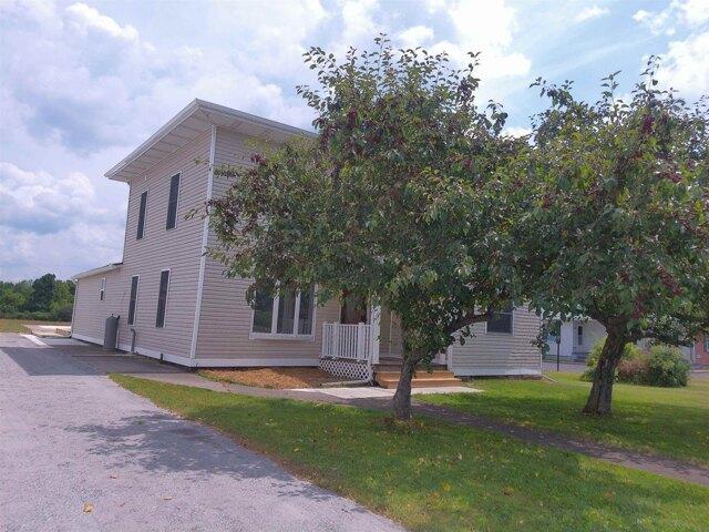 House for sale in Brier Hill, New York