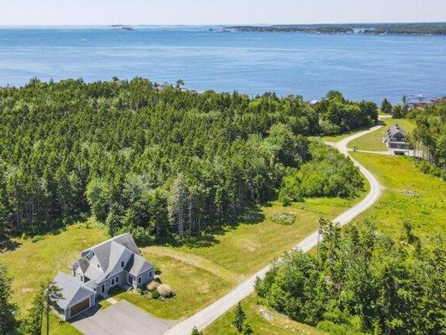 House for sale in Bristol, Lincoln County