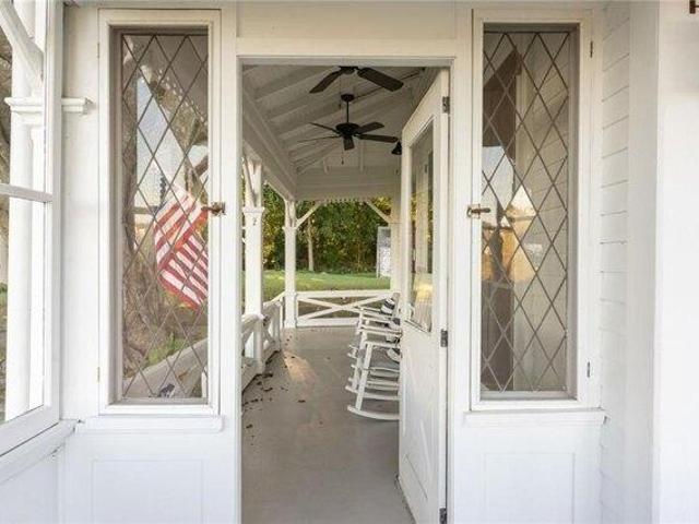 House for sale in Bristol, Bristol County