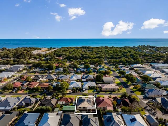 House for sale in Broadwater, Western Australia