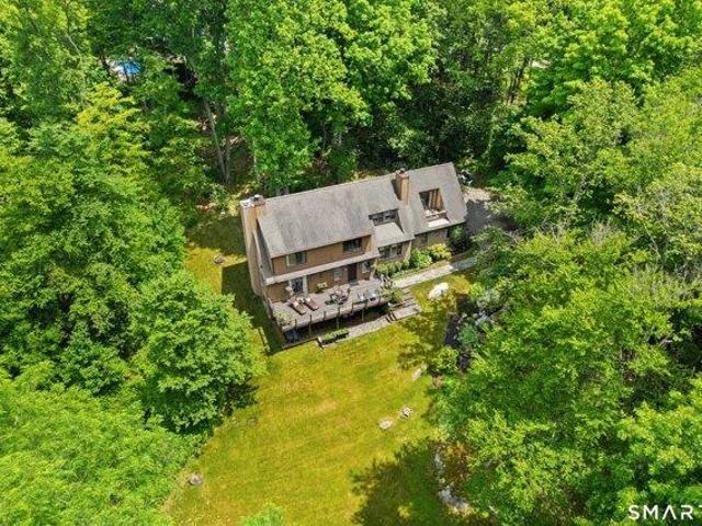House for sale in Brookfield, Connecticut