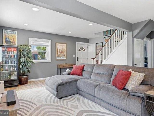 House for sale in Commerce, New Jersey