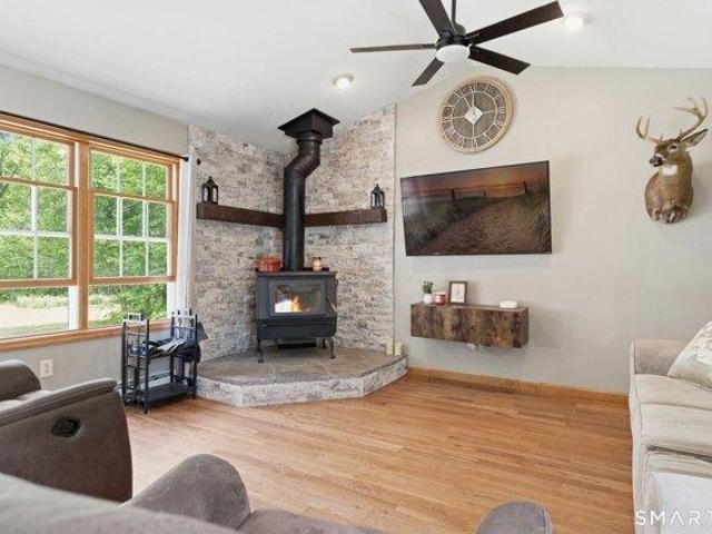 House for sale in Brooklyn, Connecticut