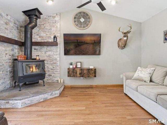 House for sale in Brooklyn, Connecticut