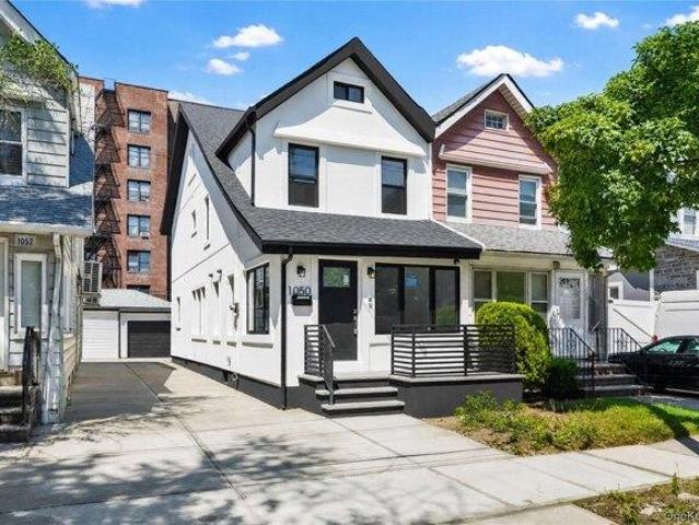 House for sale in Arverne, New York