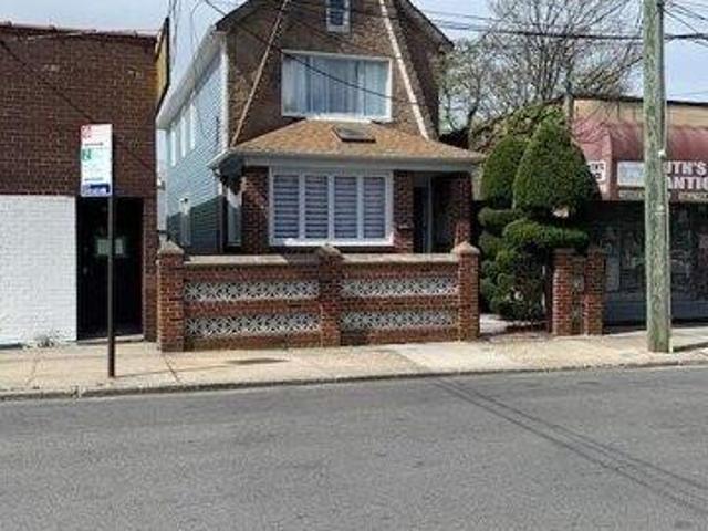 House for sale in Arverne, New York