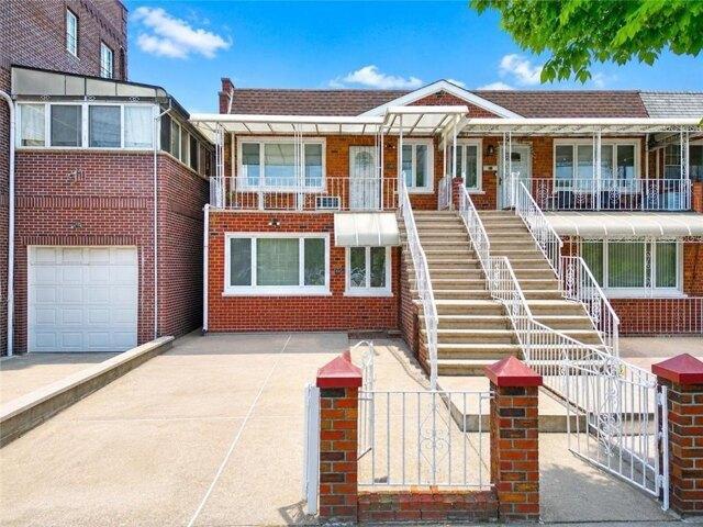 House for sale in Arverne, New York