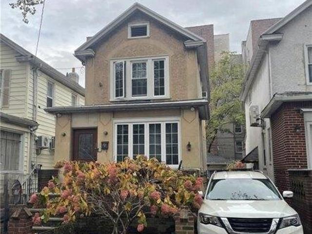 House for sale in Arverne, New York