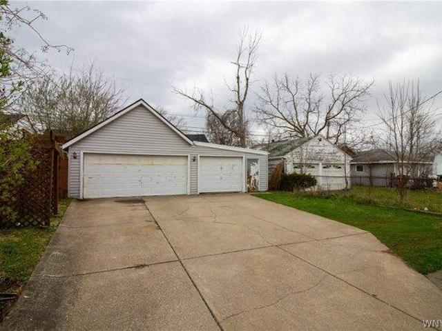 House for sale in Tonawanda, New York