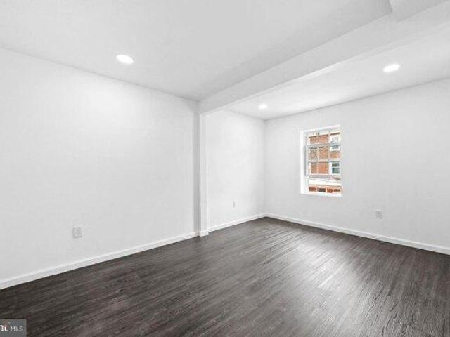 House for sale in Burlington, Burlington County
