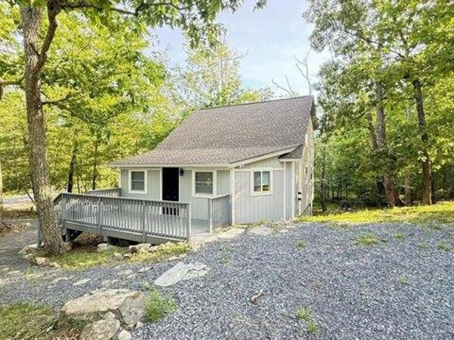House for sale in Dingmans Ferry, Pennsylvania