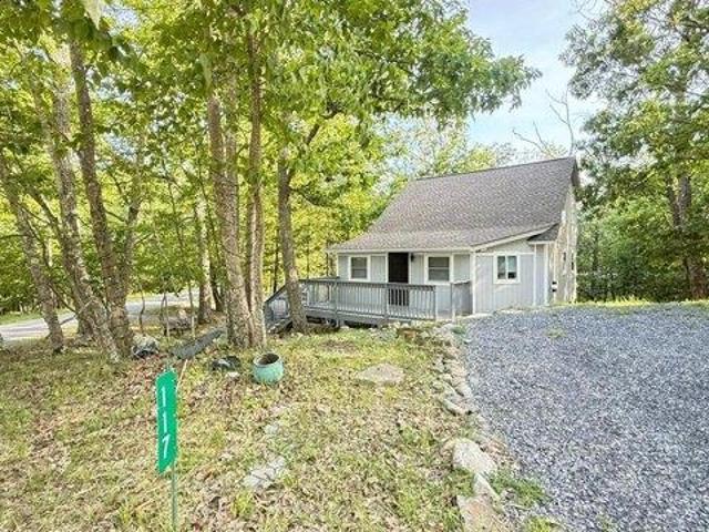 House for sale in Dingmans Ferry, Pennsylvania