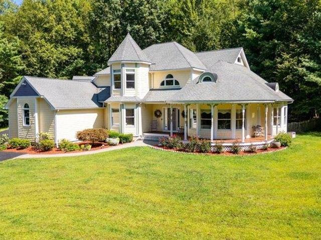 House for sale in Canton, Connecticut
