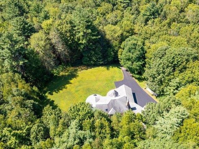 House for sale in Canton, Connecticut