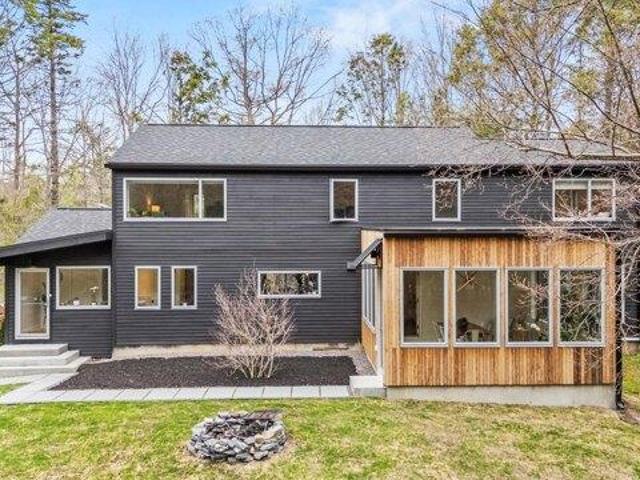 House for sale in Cape Elizabeth, Maine