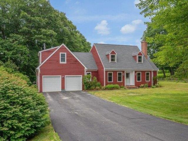 House for sale in Cape Elizabeth, Maine