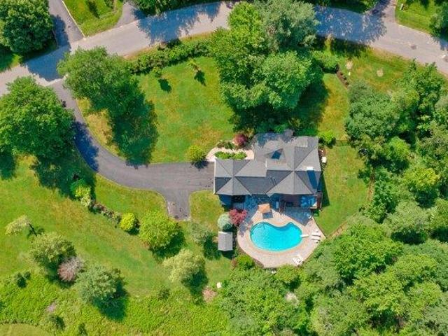 House for sale in Cape Elizabeth, Maine