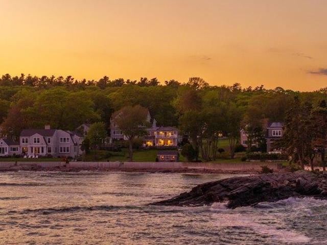 House for sale in Cape Elizabeth, Cumberland County