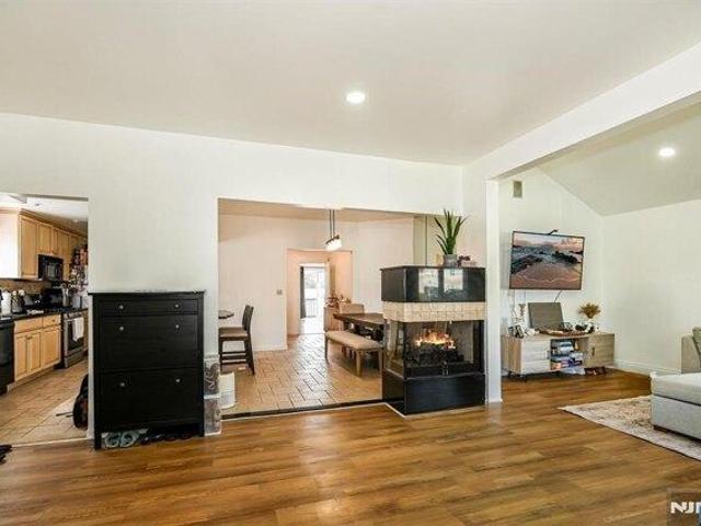 House for sale in Carlstadt, New Jersey