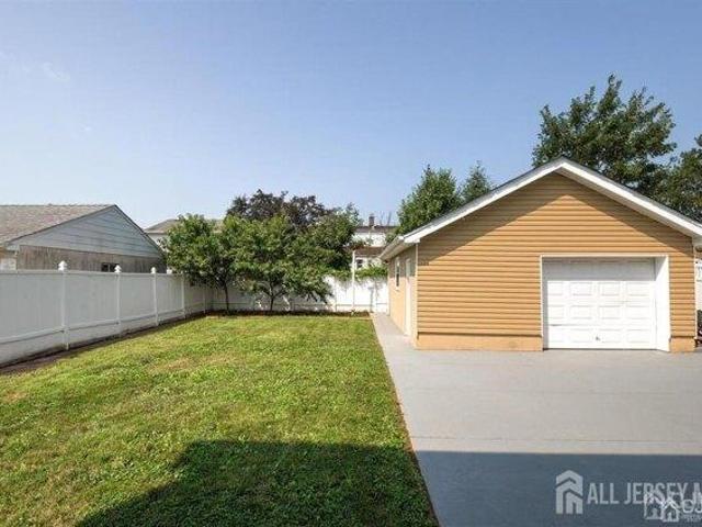 House for sale in Carteret, New Jersey