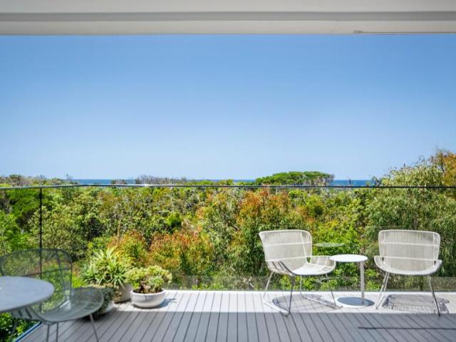 House for sale in Castaways Beach, Queensland