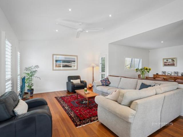 House for sale in Castaways Beach, Queensland