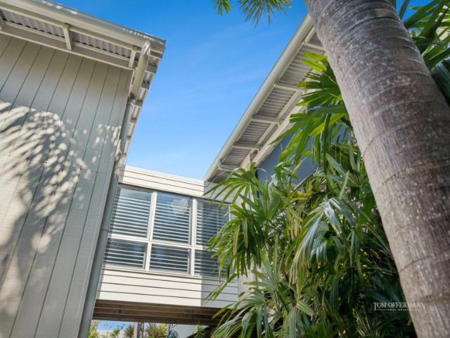 House for sale in Castaways Beach, Queensland