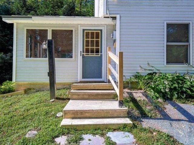 House for sale in Crystal Beach, Castleton