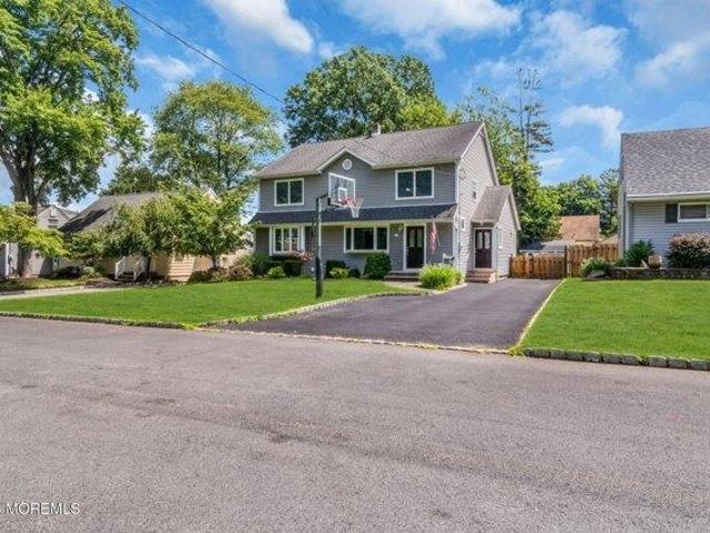 House for sale in Cedar Grove, New Jersey