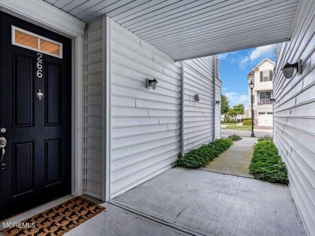 House for sale in Cedar Grove, New Jersey