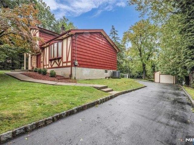 House for sale in Cedar Grove, Essex County