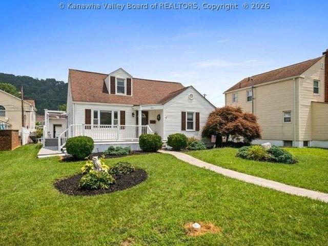 House for sale in Charleston, West Virginia