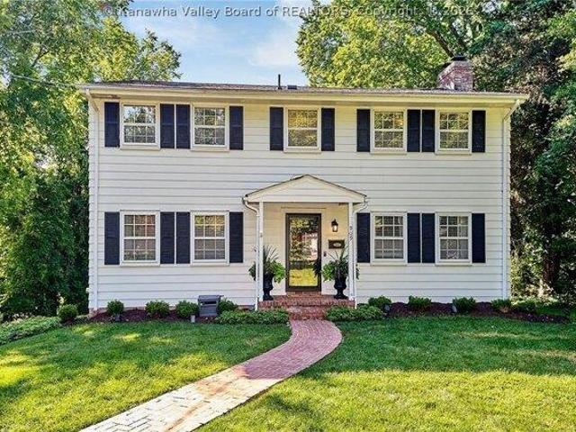 House for sale in Charleston, West Virginia