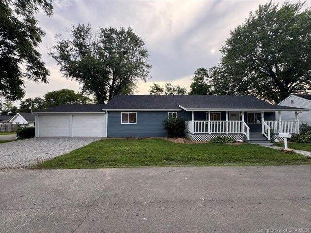 House for sale in Charlestown, Indiana
