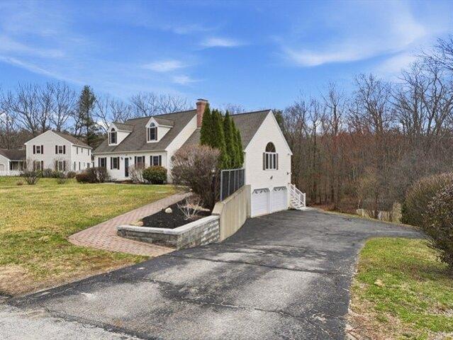 House for sale in Charlton, Massachusetts