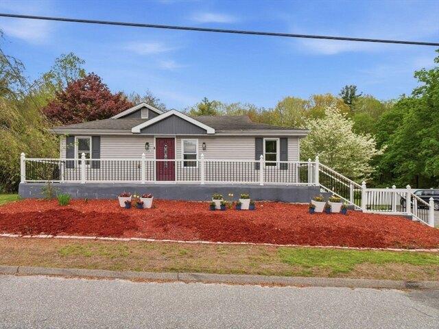 House for sale in Charlton, Massachusetts