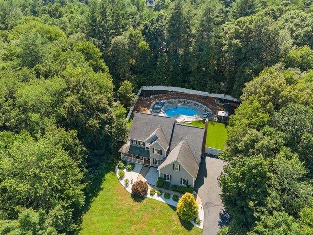 House for sale in Charlton, Massachusetts