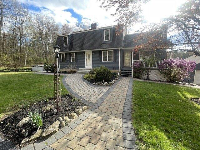 House for sale in Charlton, Massachusetts