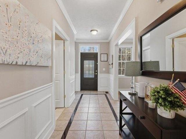 House for sale in Charlton, Massachusetts