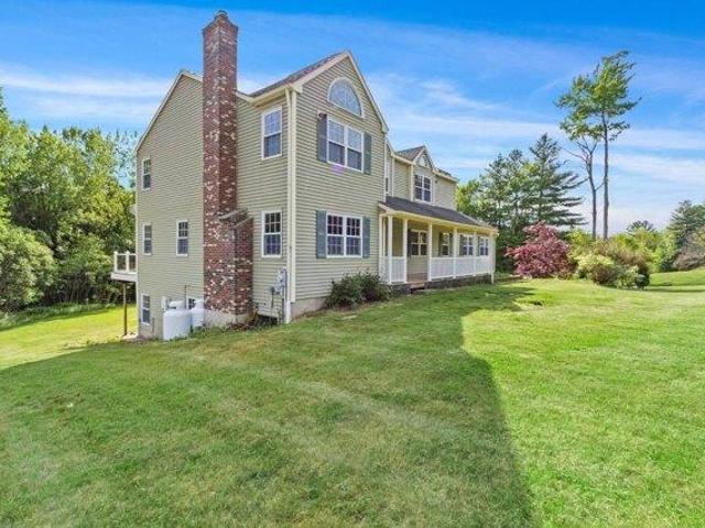 House for sale in Charlton, Massachusetts