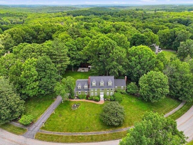 House for sale in Charlton, Massachusetts