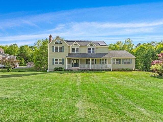 House for sale in Charlton, Massachusetts