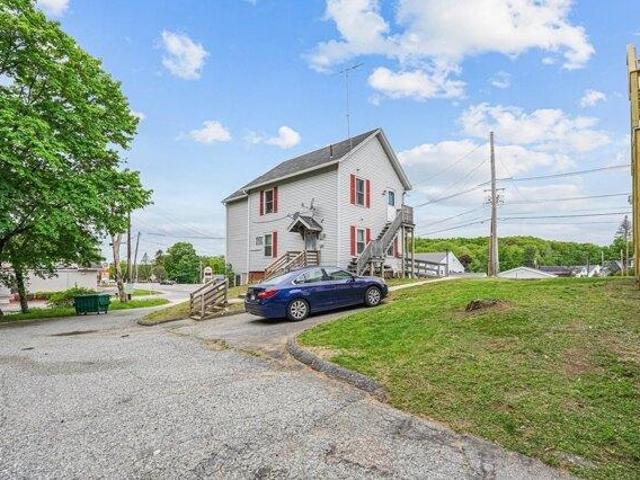 House for sale in Charlton, Massachusetts