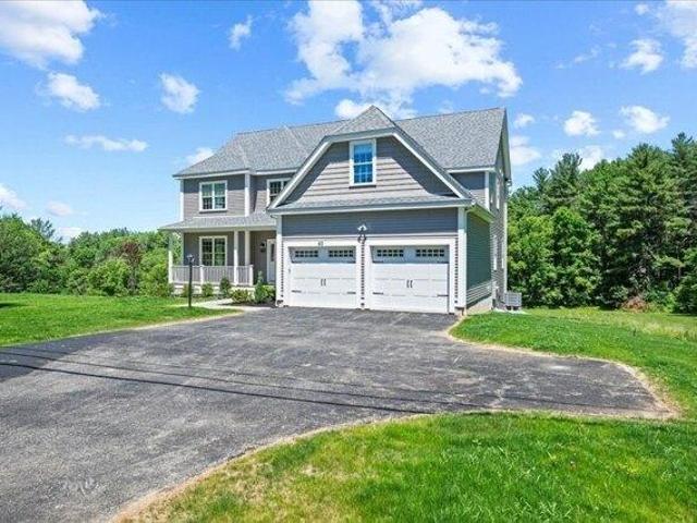 House for sale in Charlton, Massachusetts