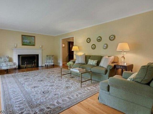 House for sale in Chatham, New Jersey
