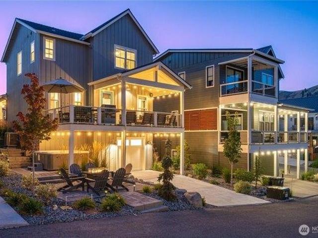 House for sale in Chelan