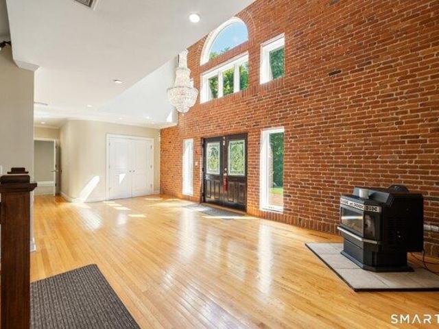House for sale in Cheshire, Connecticut