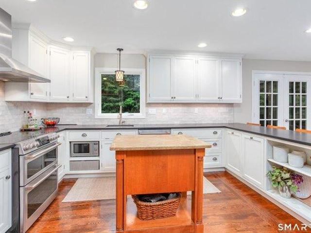 House for sale in Cheshire, Connecticut