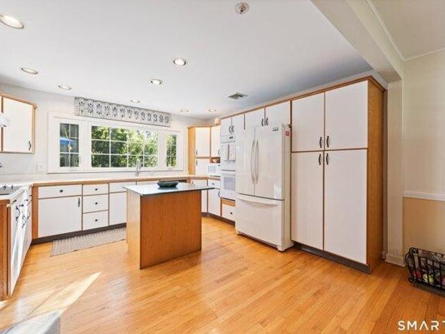 House for sale in Cheshire, Connecticut